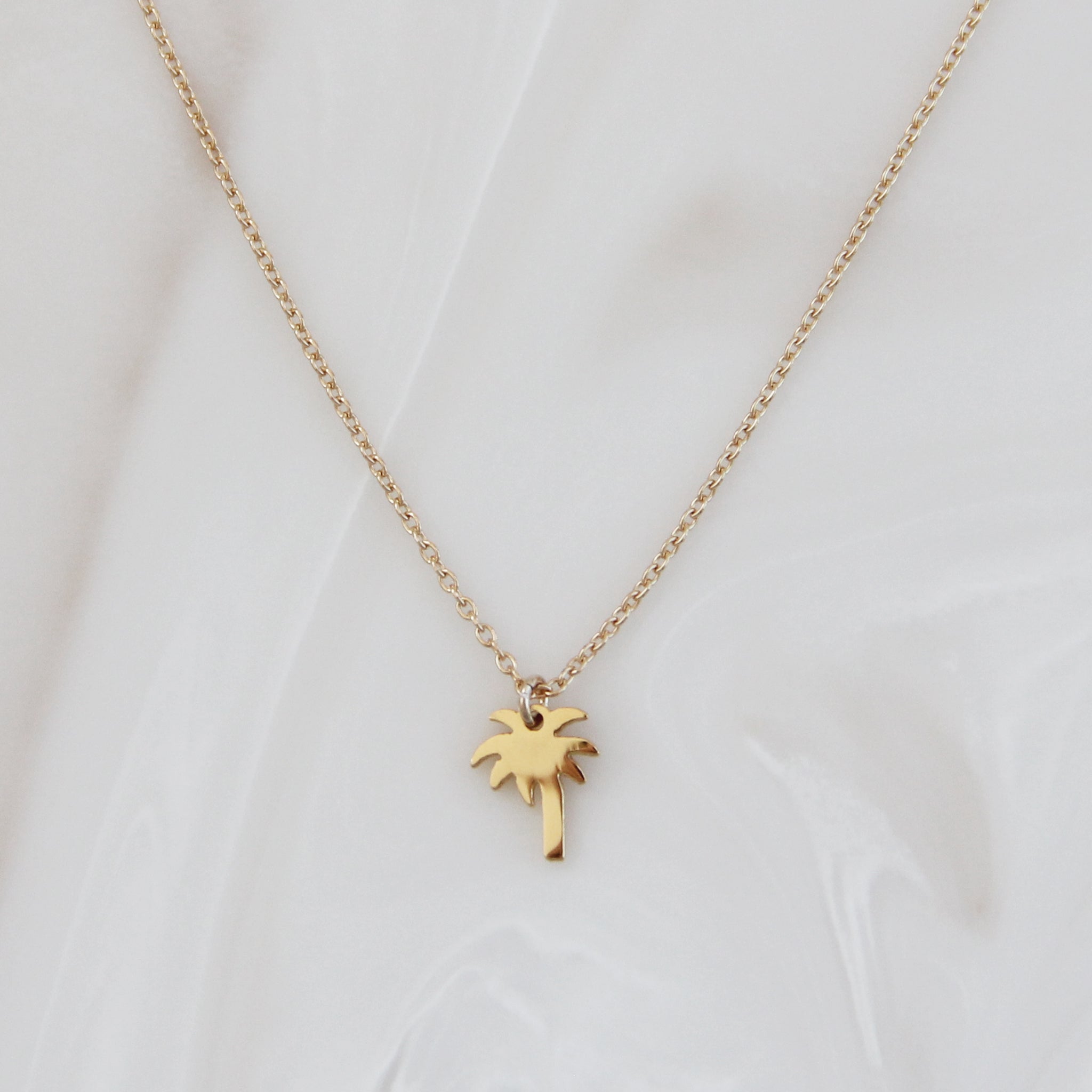 Kendra Scott: Leighton Pearl Chain Necklace in Gold – The Palm Tree Boutique